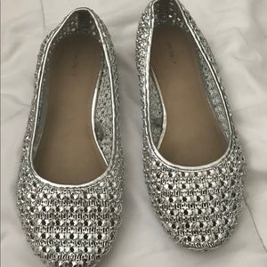 Cute silver flat shoes for girls size 38